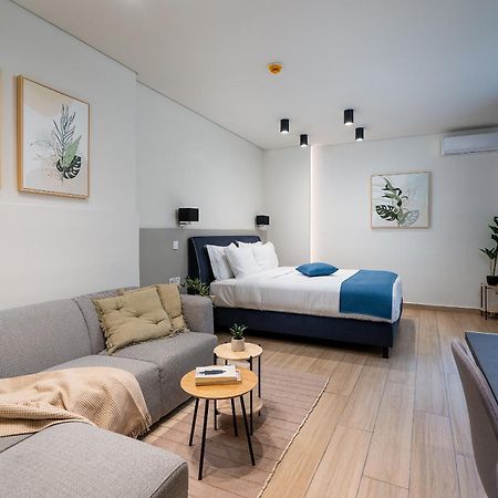 Classy 103 Studio Apartment In The Heart Of เอเธนส์ ภายนอก รูปภาพ
